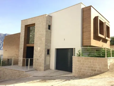 Prodaja, kuća, 371m², Stoliv, Kotor