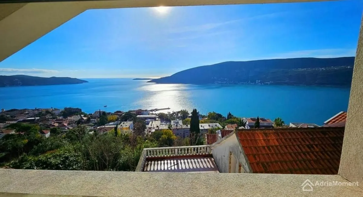 Prodaja, kuća, 296m², Herceg Novi, Crna Gora