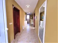 Rent, house, 180m², Mareza, Podgorica - image 4