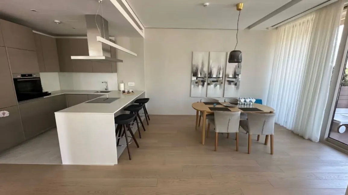 Sale, three bedroom apartment, 198m², Dukley Gardens, Budva