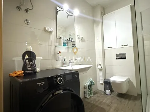 Prodaja, jednosoban stan, 53m², City Kvart, Podgorica - image 6