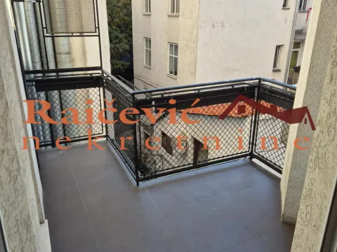 Izdavanje, trosoban stan, 98m², Stari Grad, Beograd - image 5