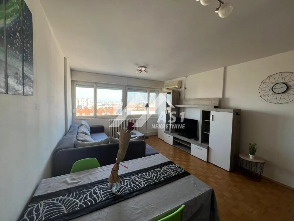 Izdavanje, dvosoban stan, 41m², Bulevar Oslobodjenja, Novi Sad Sve Podlokacije