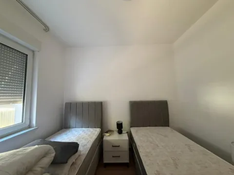 Prodaja, jednosoban stan, 43m², Preko Morače, Podgorica - image 9