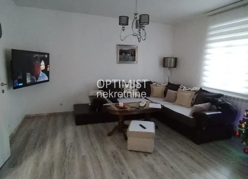 Prodaja, kuća, 194m², Ledine, Beograd