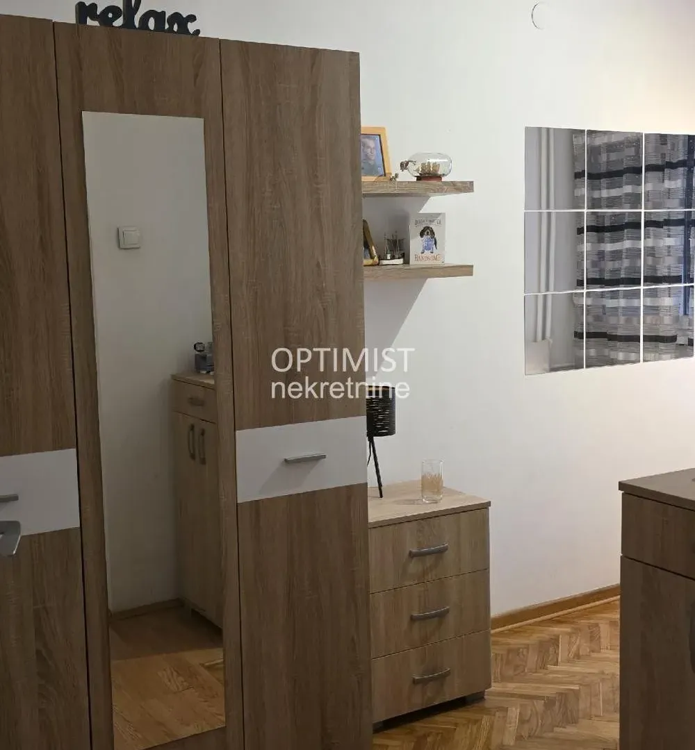 Prodaja, četvorosoban stan, 68m², Novi Beograd Sve Podlokacije, Beograd