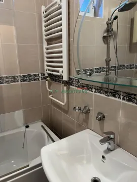 Izdavanje, trosoban stan, 78m², Bulevar Oslobodjenja, Novi Sad Sve Podlokacije - image 12