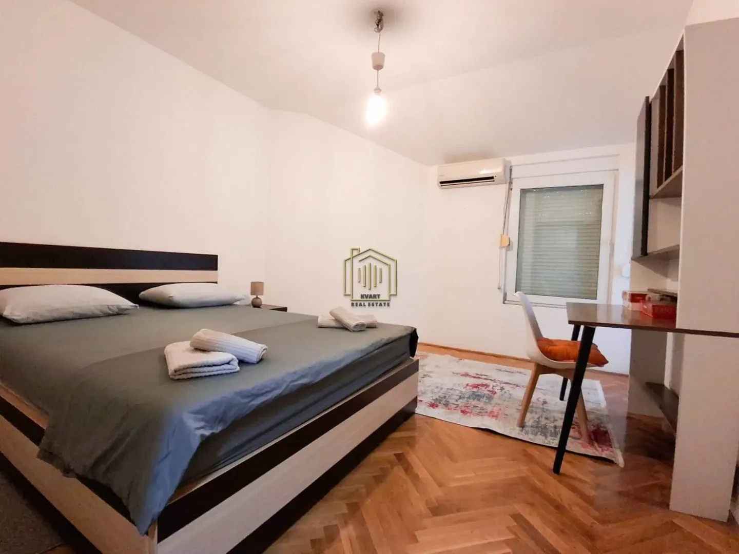 Izdavanje, dvosoban stan, 75m², Blok 9, Podgorica
