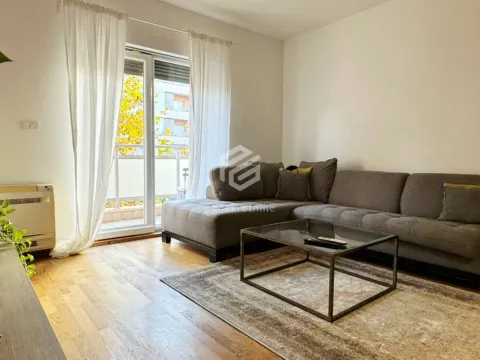Prodaja, jednosoban stan, 54m², City Kvart, Podgorica - image 3