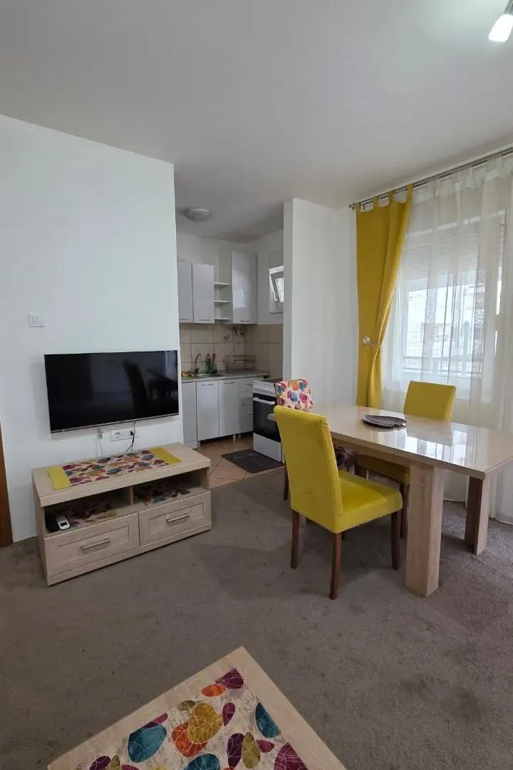 Prodaja, dvosoban stan, 62m², Blok 9, Podgorica