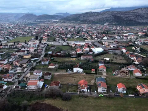 Sale, land lot, 2000m², Podgorica, Crna Gora - image 4