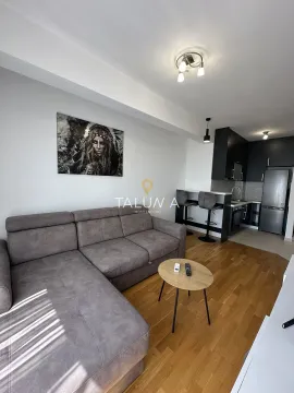 Prodaja, jednosoban stan, 35m², Stari Aerodrom, Podgorica - image 3