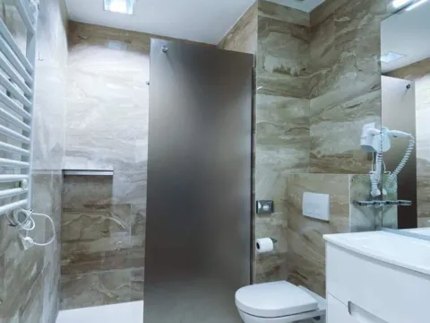 Sale, two bedroom apartment, 77m², Budva, Crna Gora - image 16