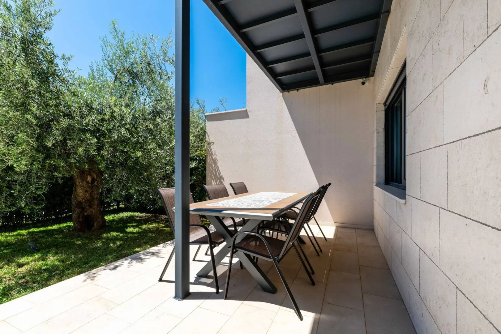 Rent, house, 200m², Reževići, Budva