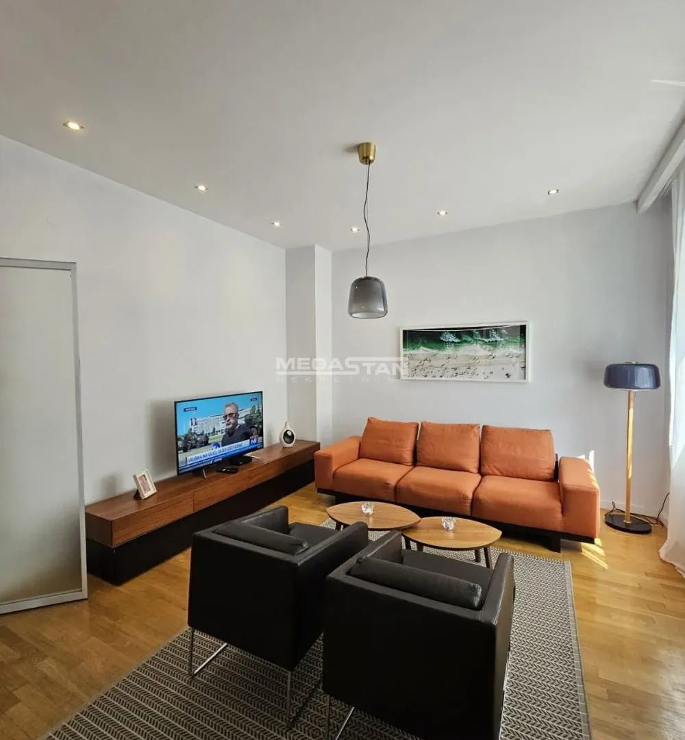 Izdavanje, trosoban stan, 126m², Vukov Spomenik, Zvezdara Sve Podlokacije