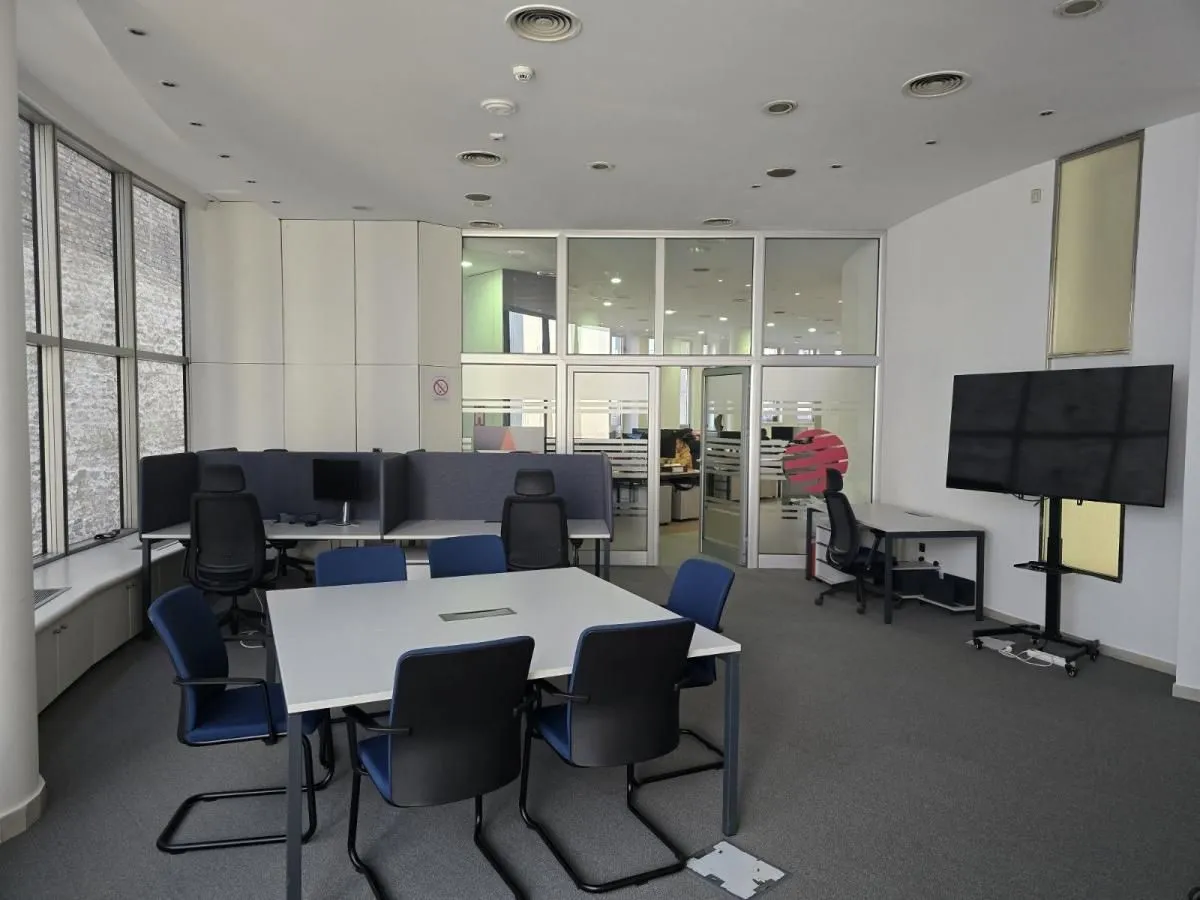 Rent, office space, 215m², Savski Venac, Beograd
