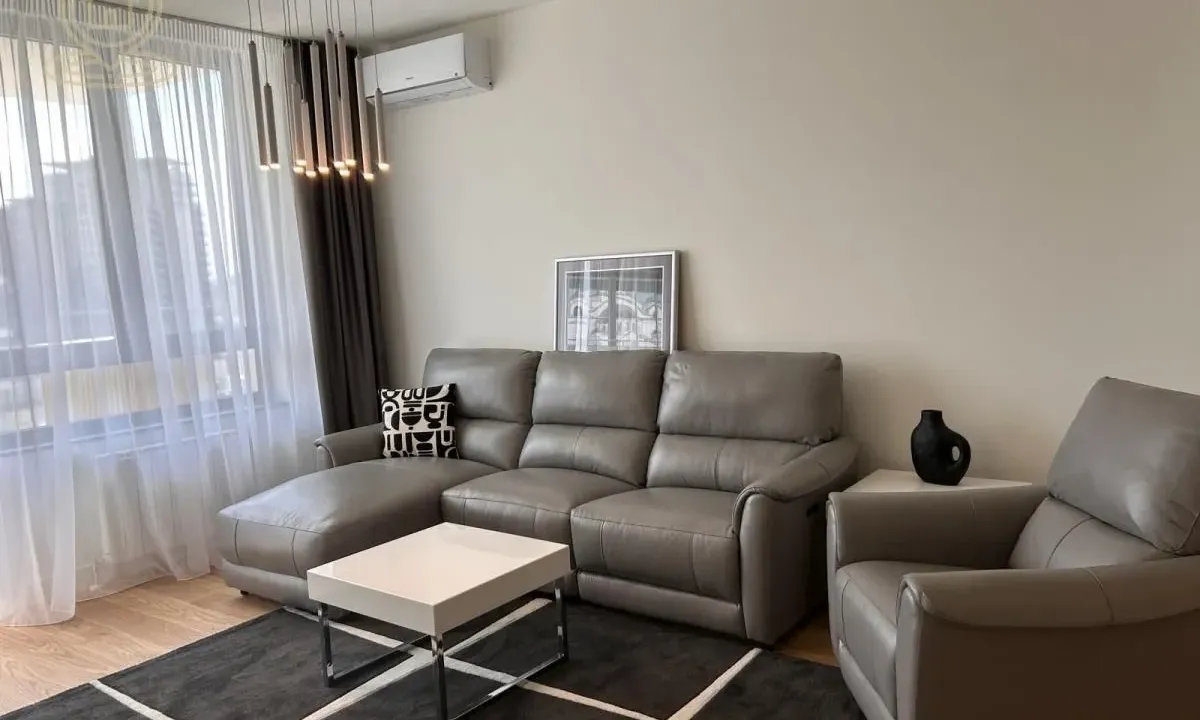 Izdavanje, dvosoban stan, 55m², Savski Venac, Beograd