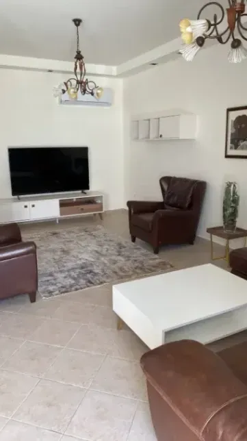 Izdavanje, trosoban stan, 114m², Momišići, Podgorica