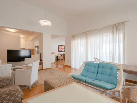 Sale, three bedroom apartment, 222m², Budva, Crna Gora - image 1