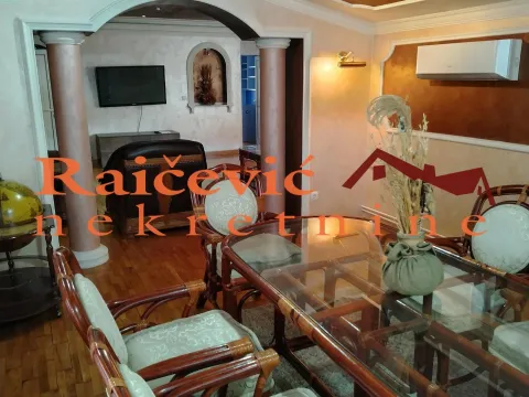 Rent, four bedroom apartment, 130m², Voždovac, Voždovac Sve Podlokacije - image 4