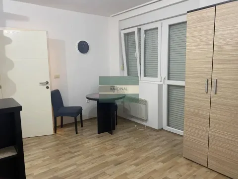 Izdavanje, garsonjera, 30m², Kajsijar, Jagodina - image 4