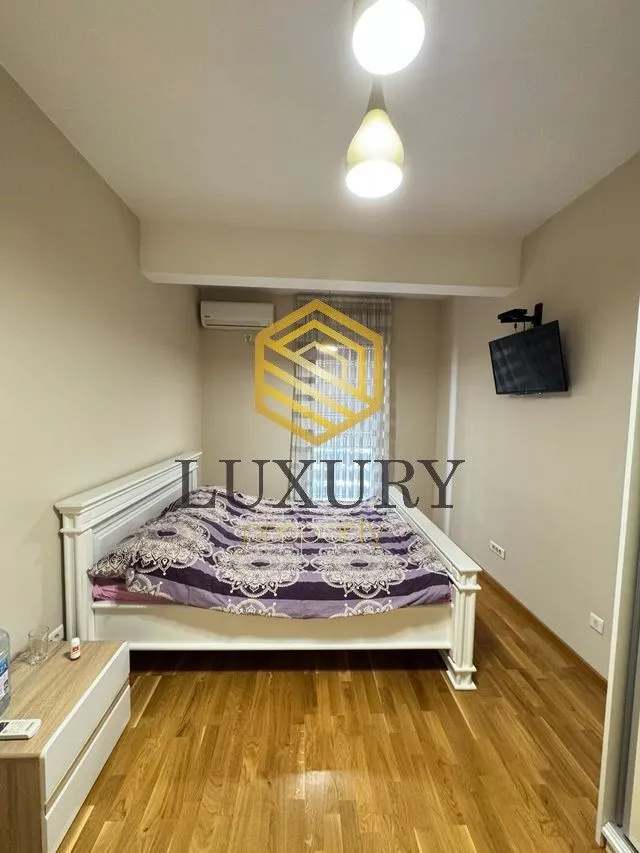 Izdavanje, trosoban stan, 95m², Kod Capital Plaze, Podgorica