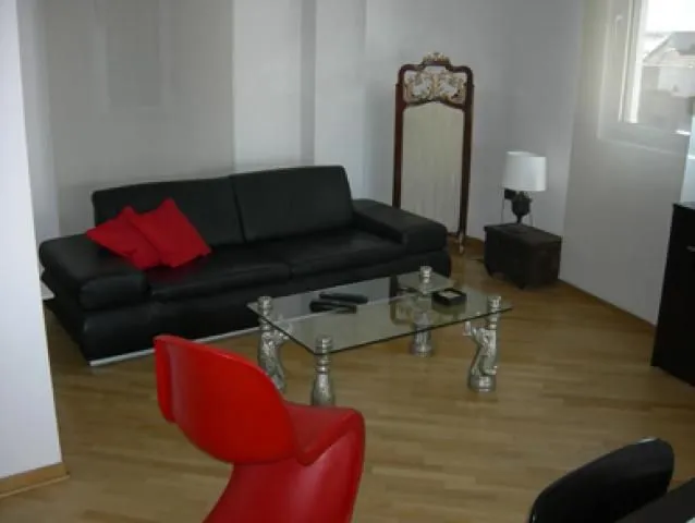 Izdavanje, trosoban stan, 84m², Vračar Hram, Vračar Sve Podlokacije