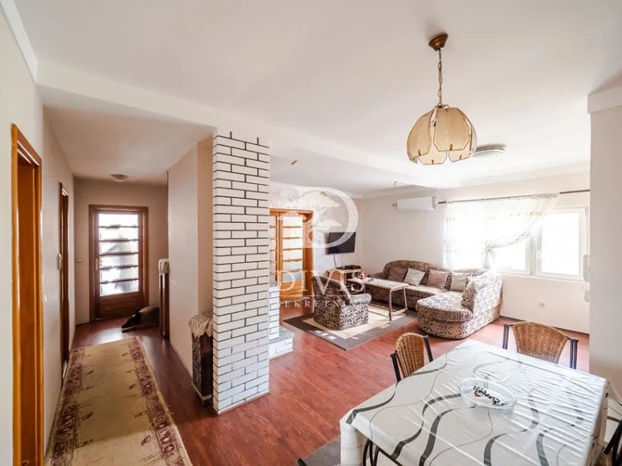 Prodaja, trosoban stan, 76m², Dorćol Sve Podlokacije, Beograd