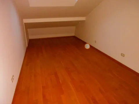 Izdavanje, četvorosoban stan, 186m², Podgorica, Crna Gora - image 22