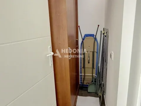Rent, one bedroom apartment, 30m², Zemun Gornji Grad, Zemun Sve Podlokacije - image 9