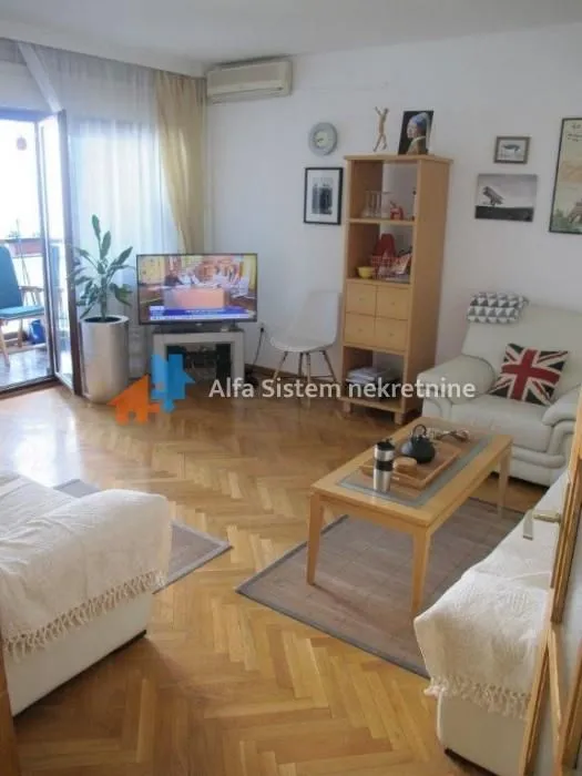 Rent, three bedroom apartment, 90m², Savski Venac, Beograd