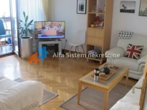 Izdavanje, trosoban stan, 90m², Savski Venac, Beograd - image 6