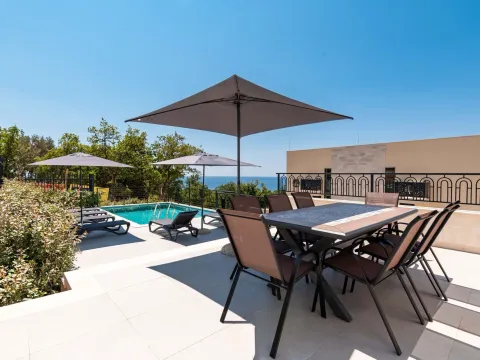 Izdavanje, kuća, 318m², Reževići, Budva - image 4