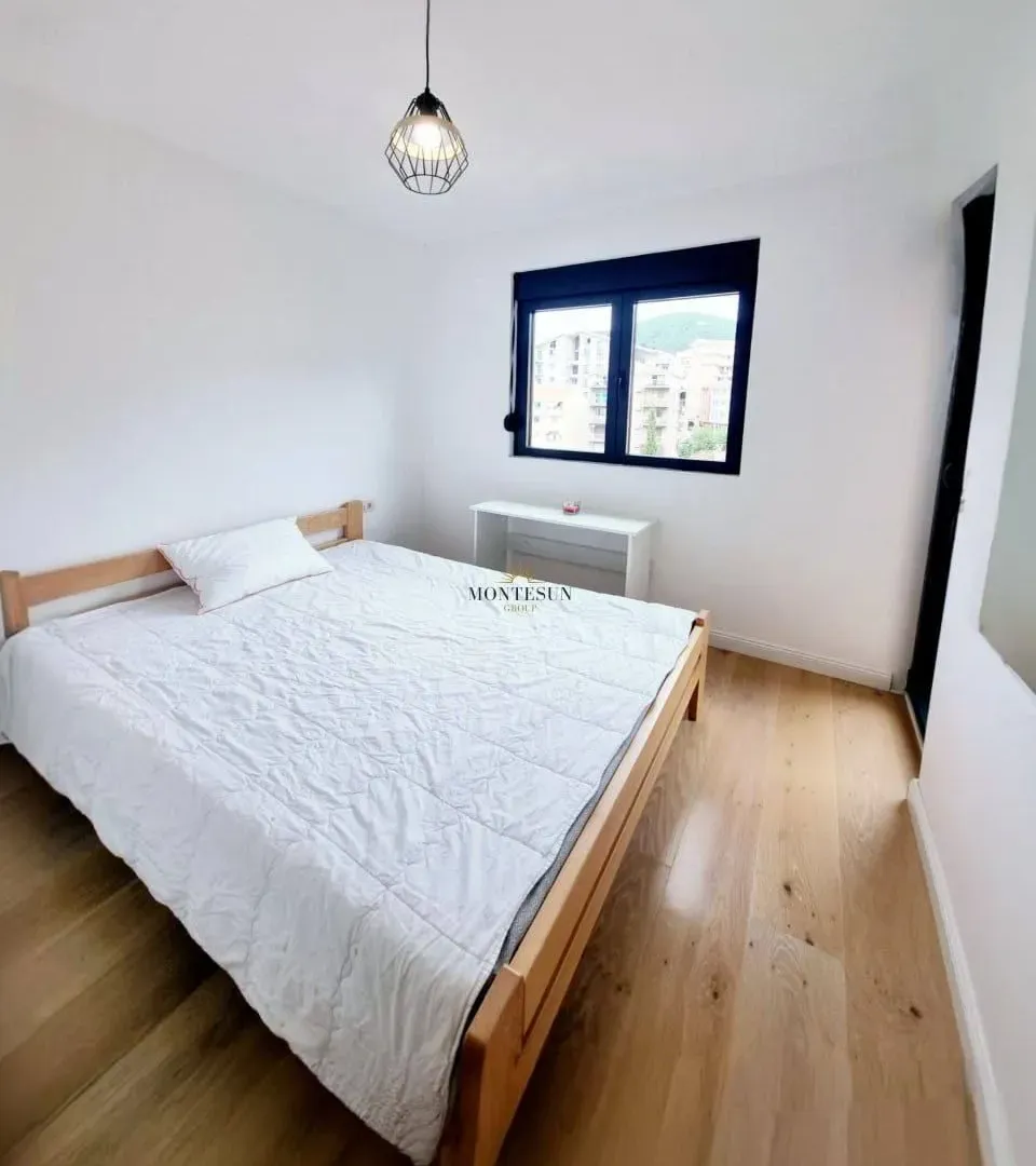 Rent, two bedroom apartment, 54m², Centar, Budva
