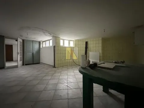 Sale, house, 809m², Sombor, Srbija - image 25