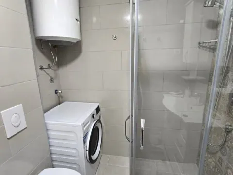 Rent, one bedroom apartment, 50m², Mažina, Tivat - image 10
