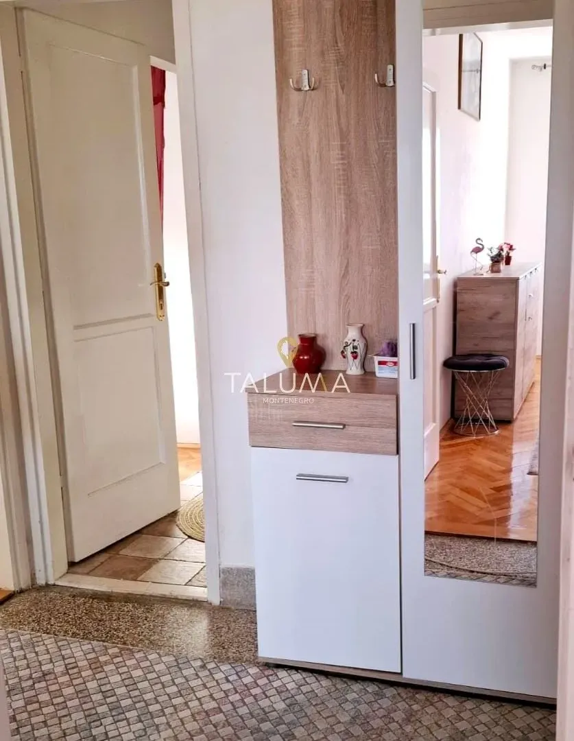 Prodaja, dvosoban stan, 75m², Topla, Herceg Novi