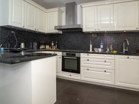 Prodaja, kuća, 121m², Tivat, Crna Gora - image 3