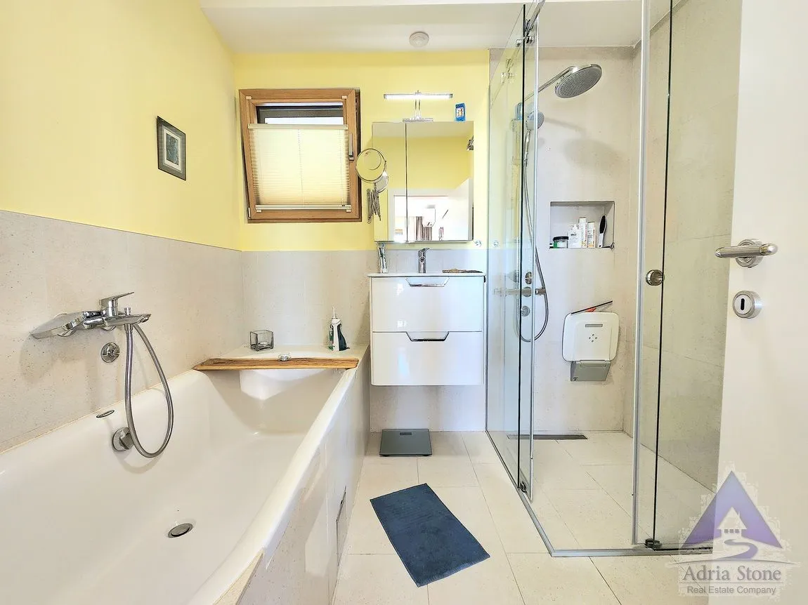 Sale, house, 183m², Tudorovići, Budva