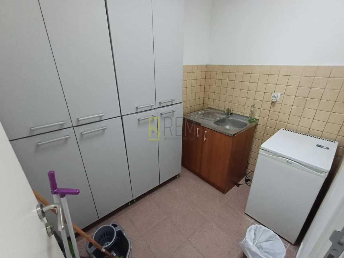 Sale, office space, 90m², Zabjelo, Podgorica