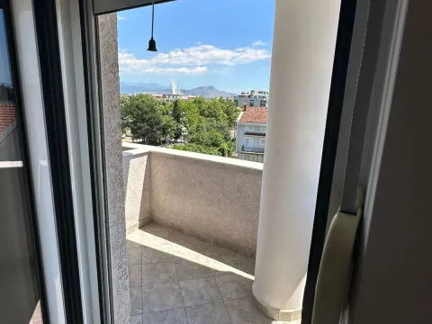 Rent, two bedroom apartment, 62m², Momišići, Podgorica - image 3