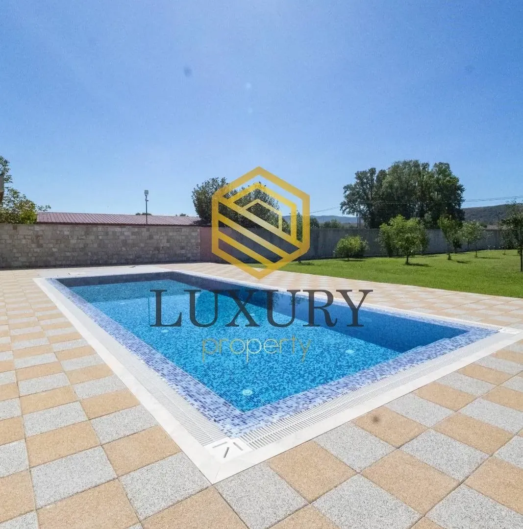 Izdavanje, kuća, 220m², Ćurilac, Danilovgrad