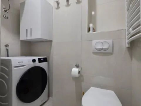 Izdavanje, jednosoban stan, 42m², Pod Kuk, Tivat - image 7