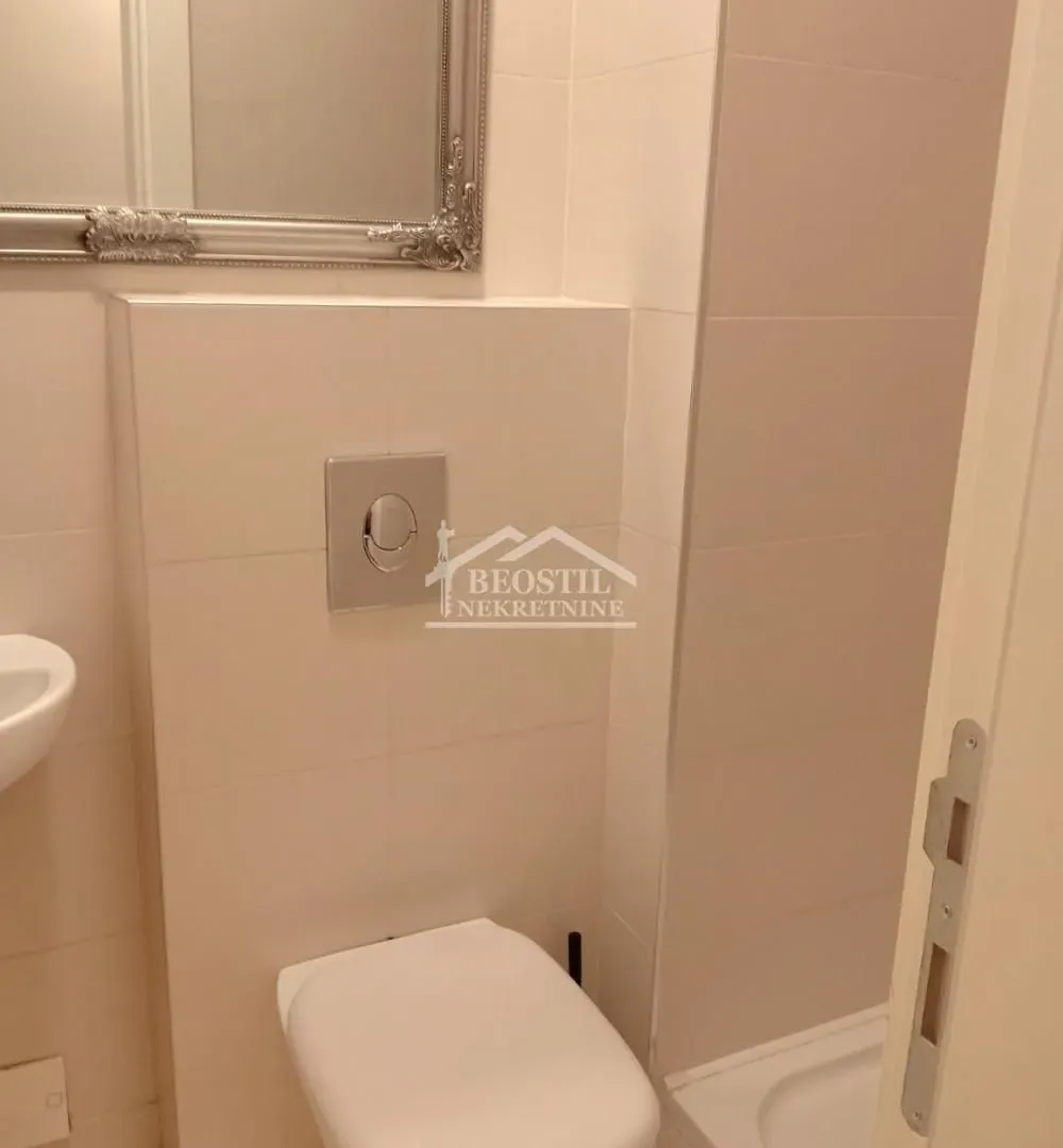 Prodaja, trosoban stan, 81m², Novi Beograd Sve Podlokacije, Beograd