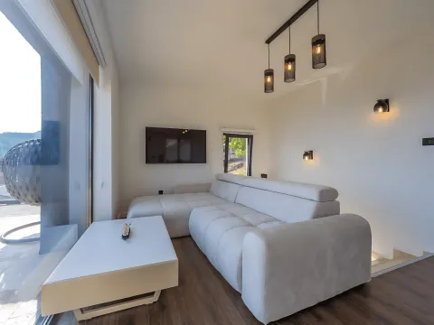 Sale, house, 293m², Markovići, Budva - image 17