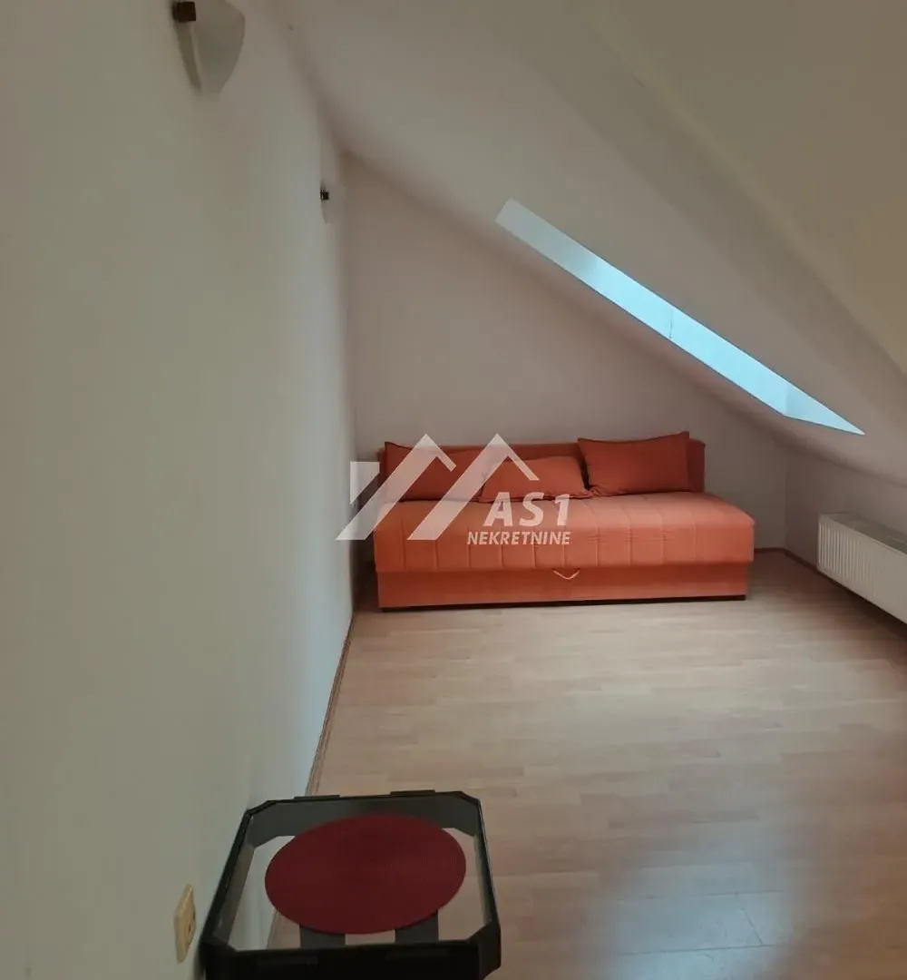 Sale, apartment, 25m², Grbavica, Novi Sad Sve Podlokacije