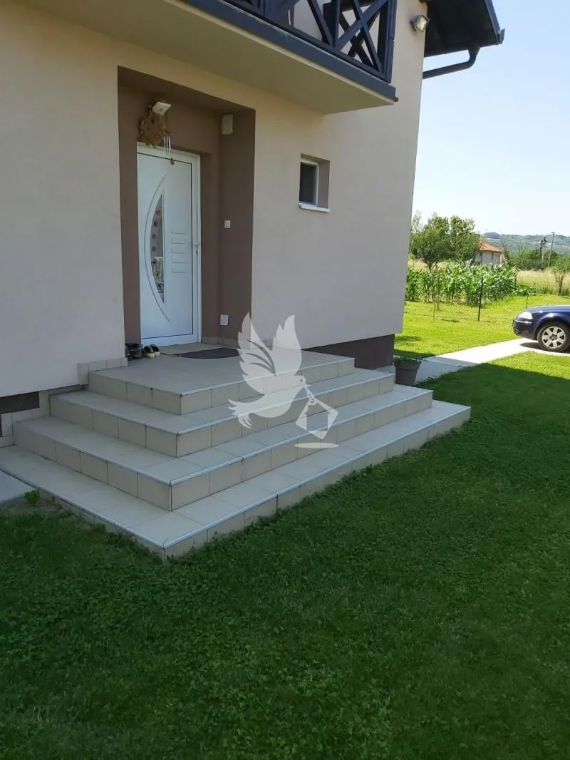 Prodaja, kuća, 220m², Sopot, Beograd