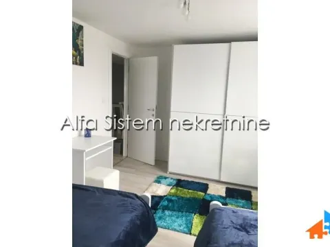 Izdavanje, trosoban stan, 68m², Stari Grad, Beograd - image 12