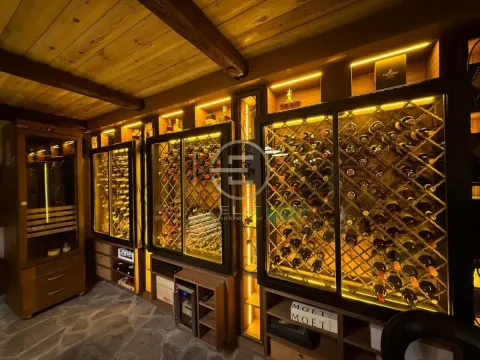 Prodaja, kuća, 318m², Sremska Kamenica, Petrovaradin - image 44