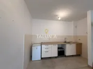 Izdavanje, dvosoban stan, 68m², City Kvart, Podgorica - image 2